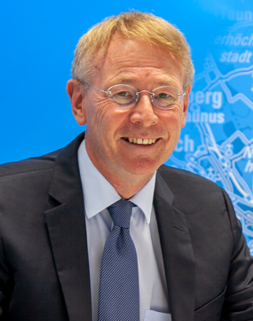 Prof. Dr. Paul Becker